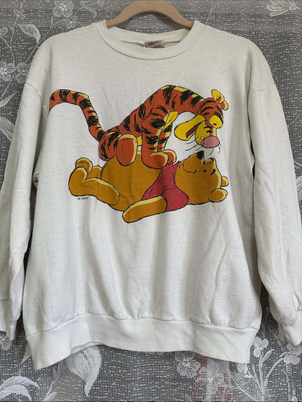 Vintage Winnie the Pooh and Tigger sweatshirt L